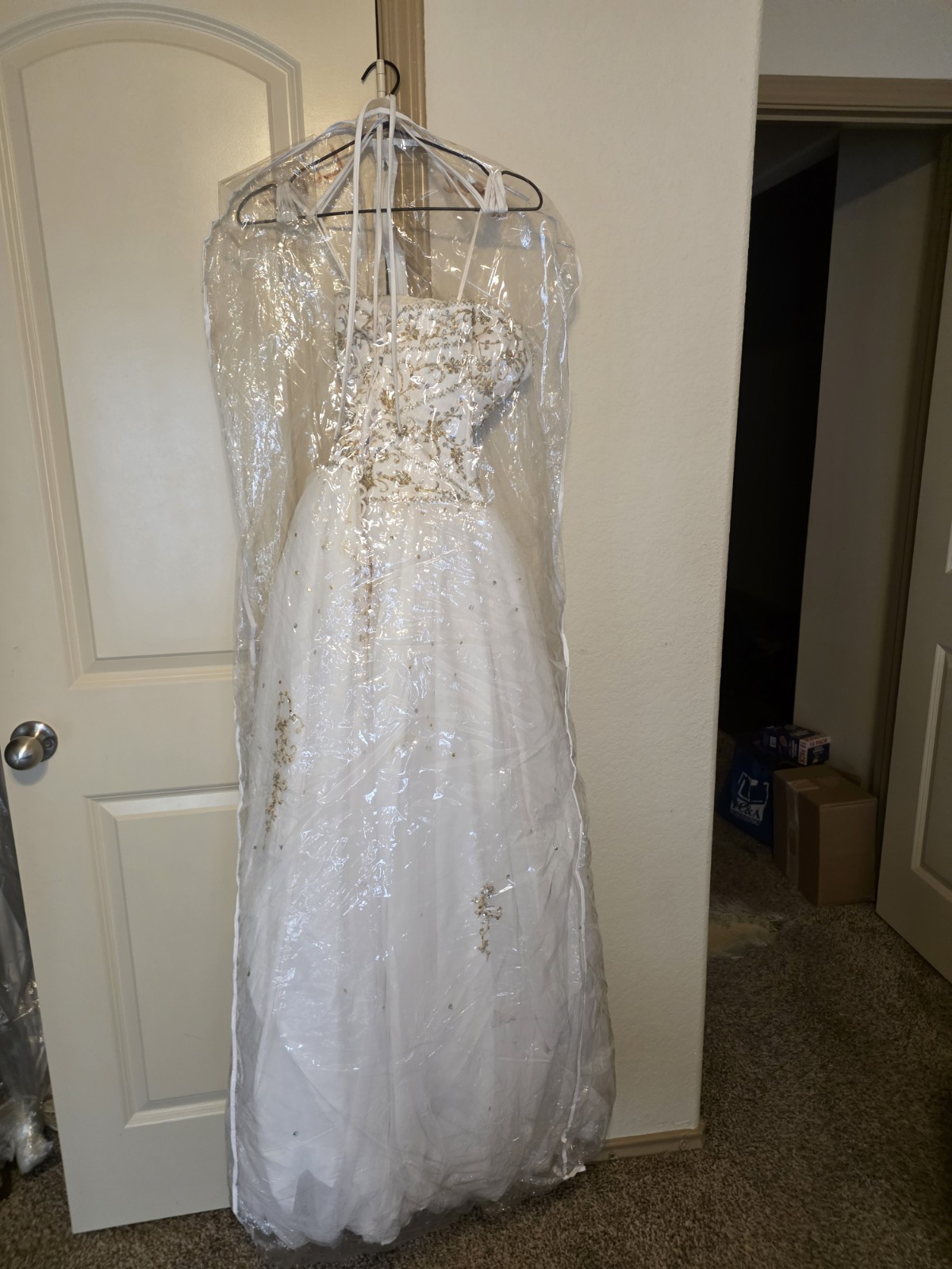 Mary’s Bridals White Gold Beaded Strapless Ball Gown Wedding Dress Size 6