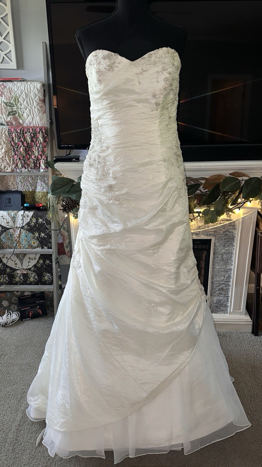 White Silver Strapless Embroidered Ball Gown Wedding Dress Size 14