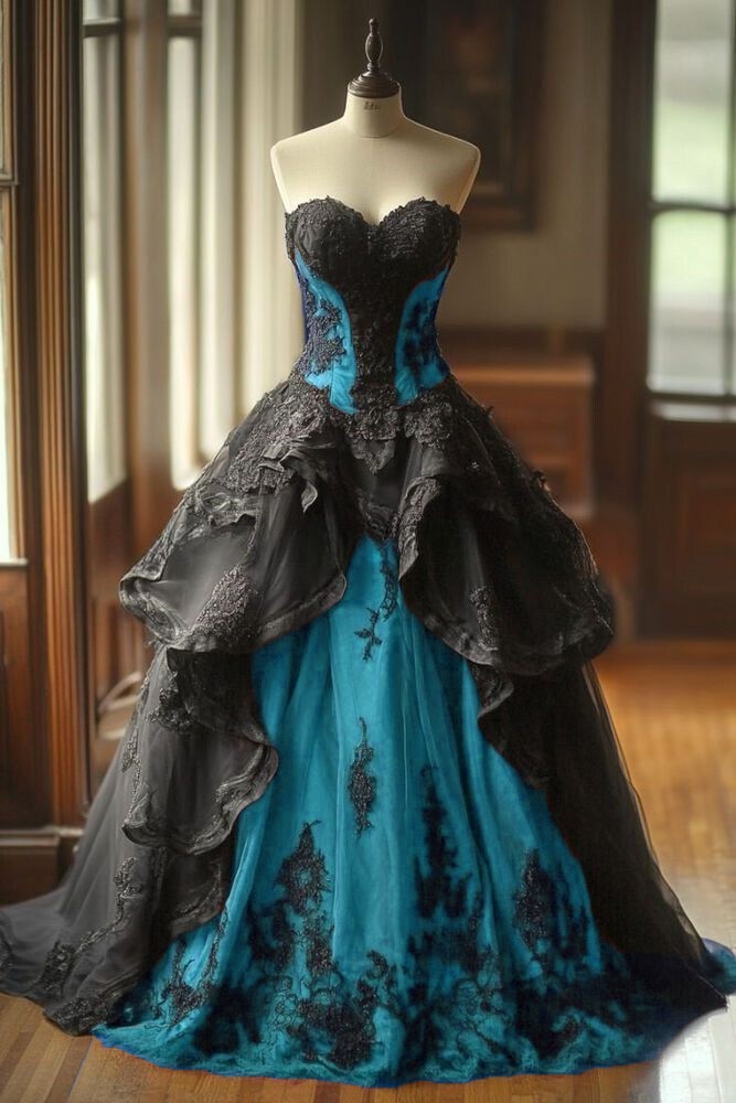Gothic Wedding Dresses Strapless Black Lace Appliques Full Length Bridal Gowns