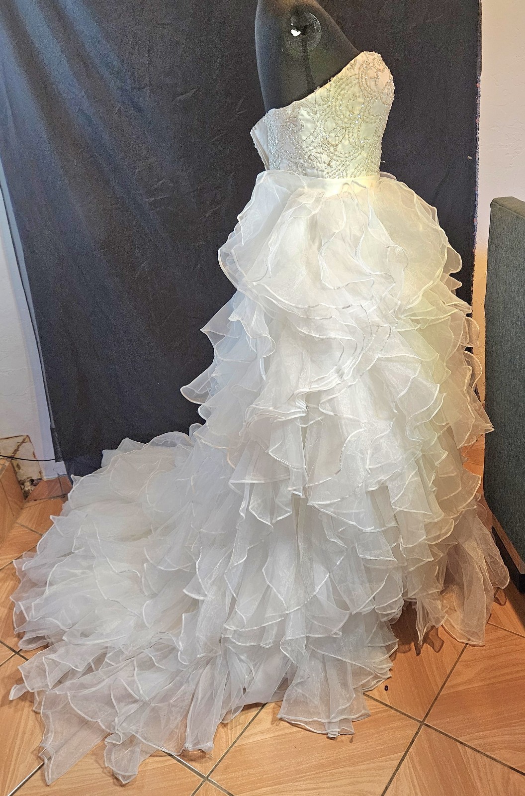 Heavily Beaded Strapless Wedding Dress Custom Size 6 Ruffled Tulle Skirt