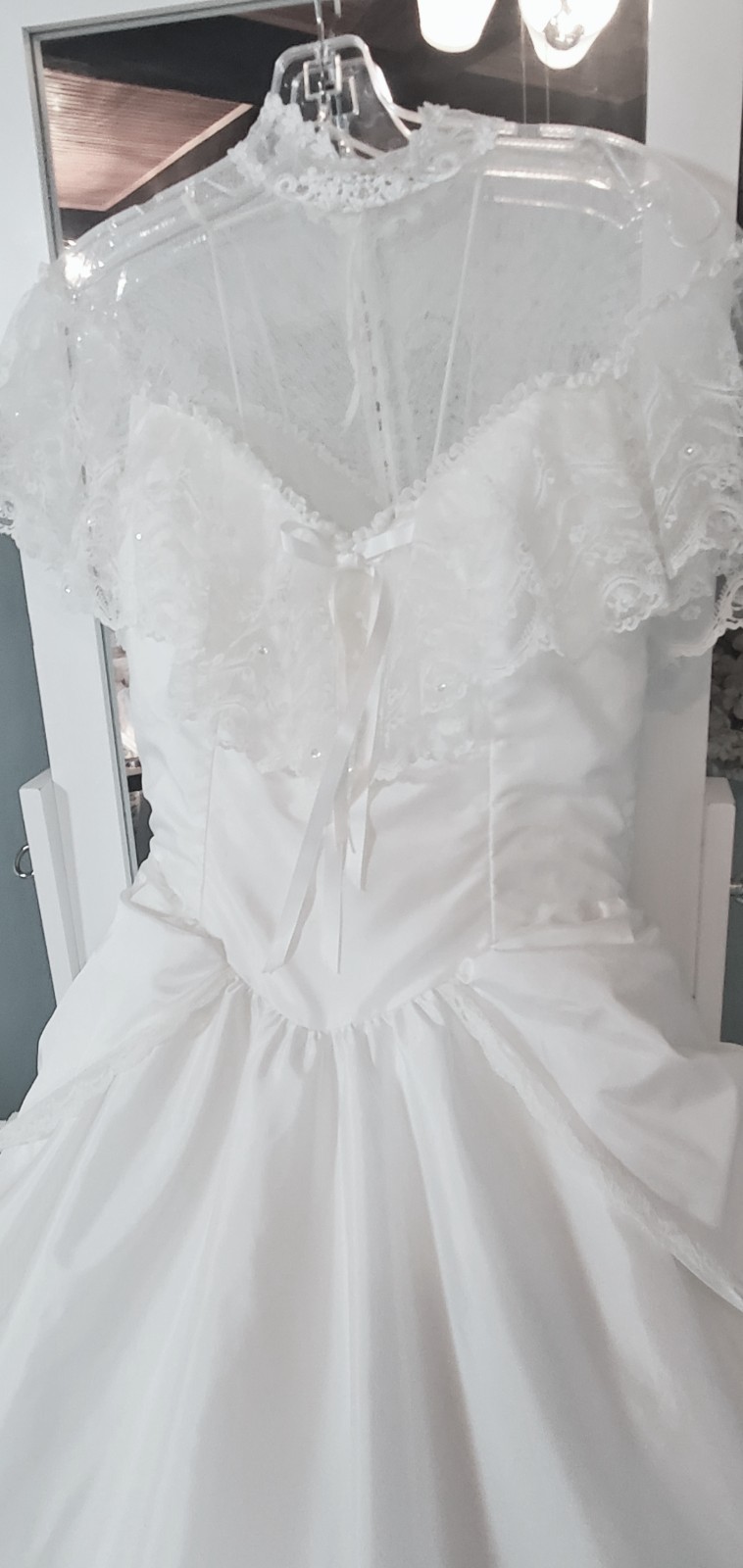 Satin & Lace White Wedding Gown Size 7-8