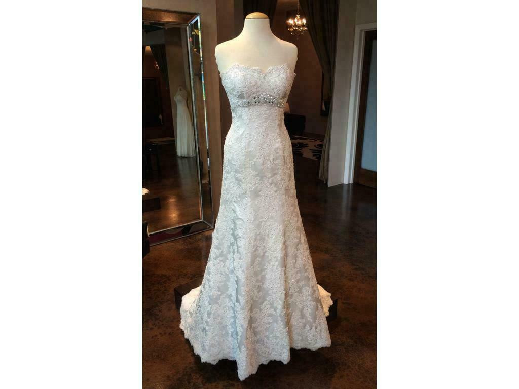 Essense of Australia Wedding Dress 10 Ivory A-line Lace Bling & Strap D1398