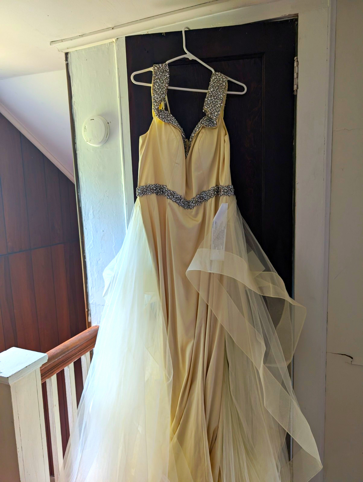 Mac Duggal Ivory Tulle Beaded V-Neck Sleeveless A-Line Full-Length Dress 14