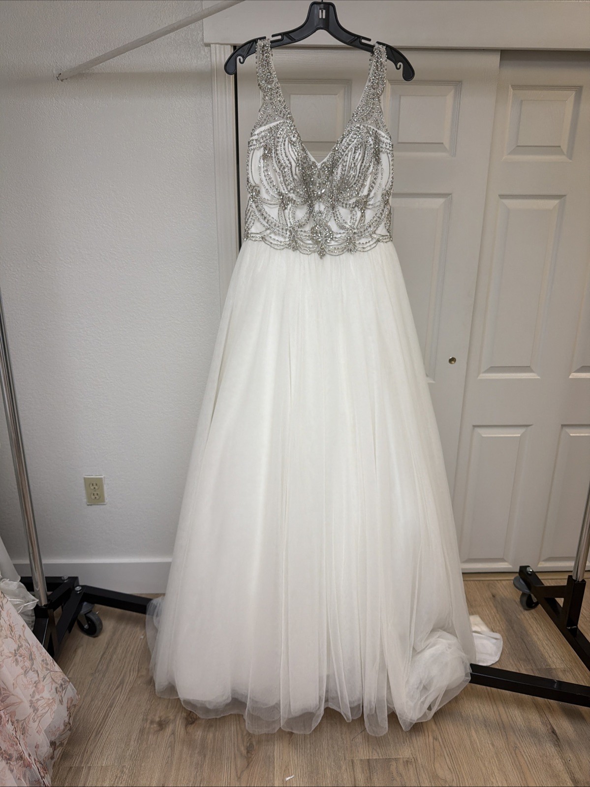 Ashley And Justin Bride Size 10 Wedding Dress