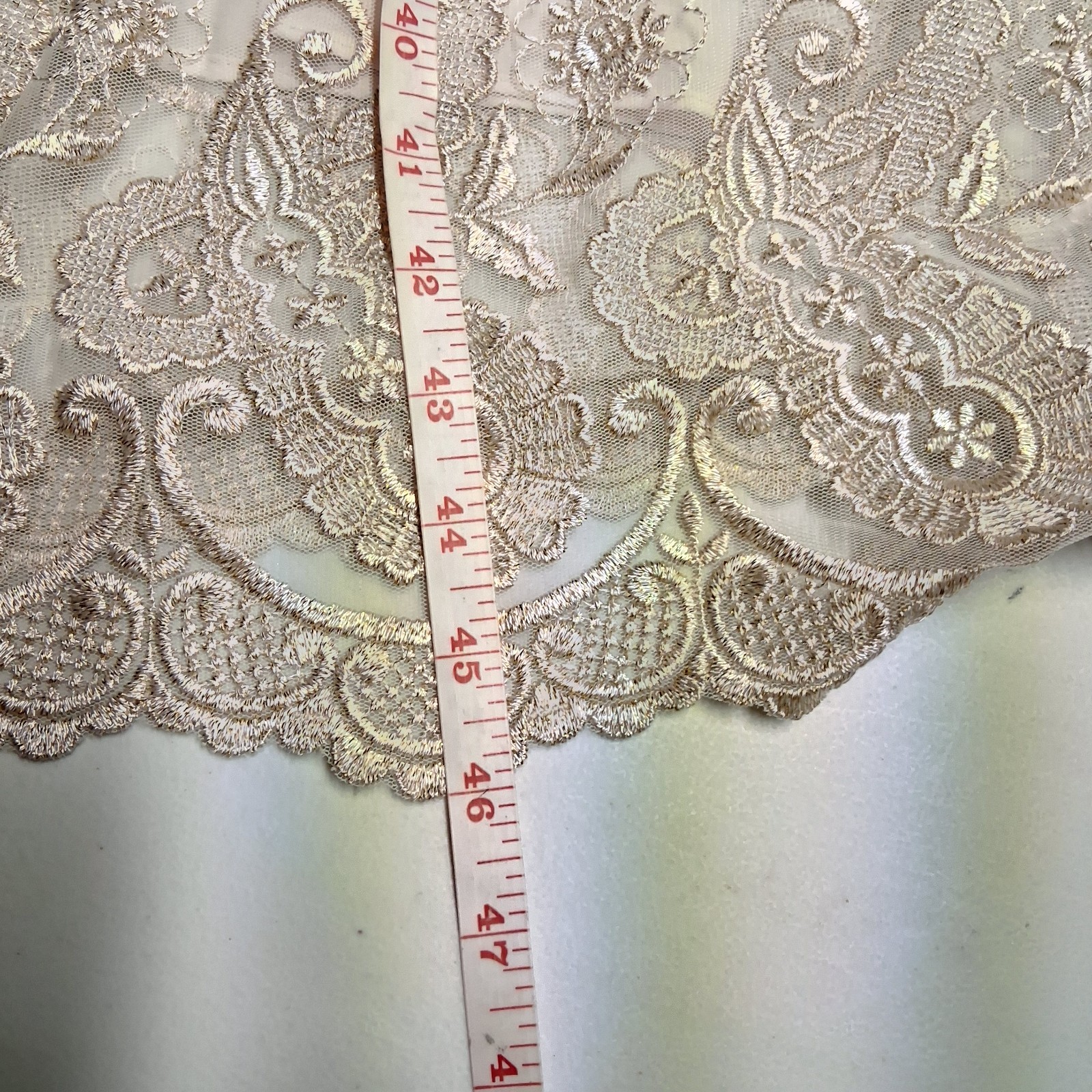 Babi Su Ivory Lace Long Sleeve Intricate Embroidery Midi Wedding Dress Xsmall
