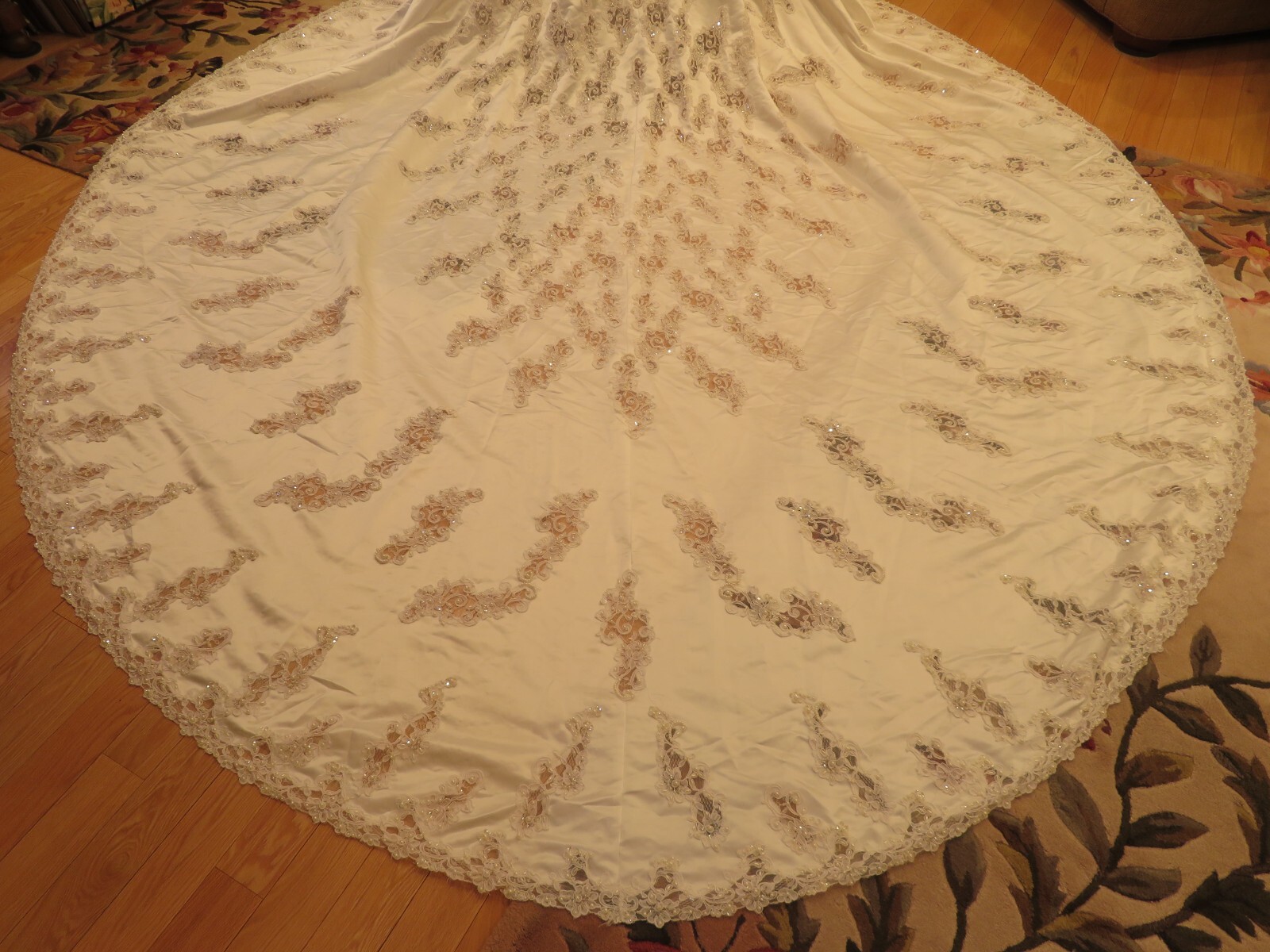 NEW Mori Lee ALENCON LACE Vintage Wedding Dress PRINCESS Gown ROYAL Train WOW