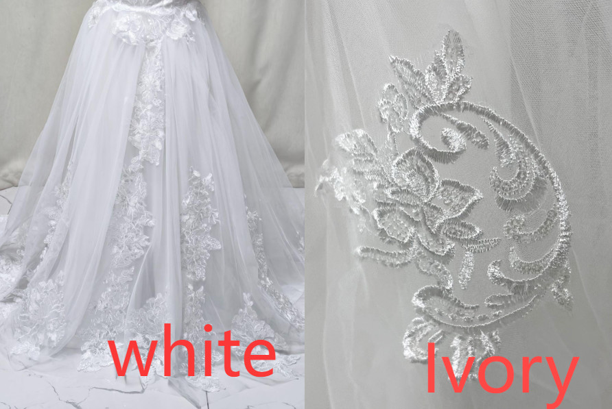 Classic Wedding Dresses Long Sleeves Plus Size Champagne Tulle Beach Bridal Gown
