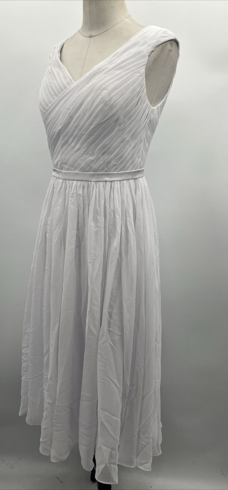 JJ’s House Women Back Zip V Neck Sleeveless V-Back White Wedding Dress Custom Sz