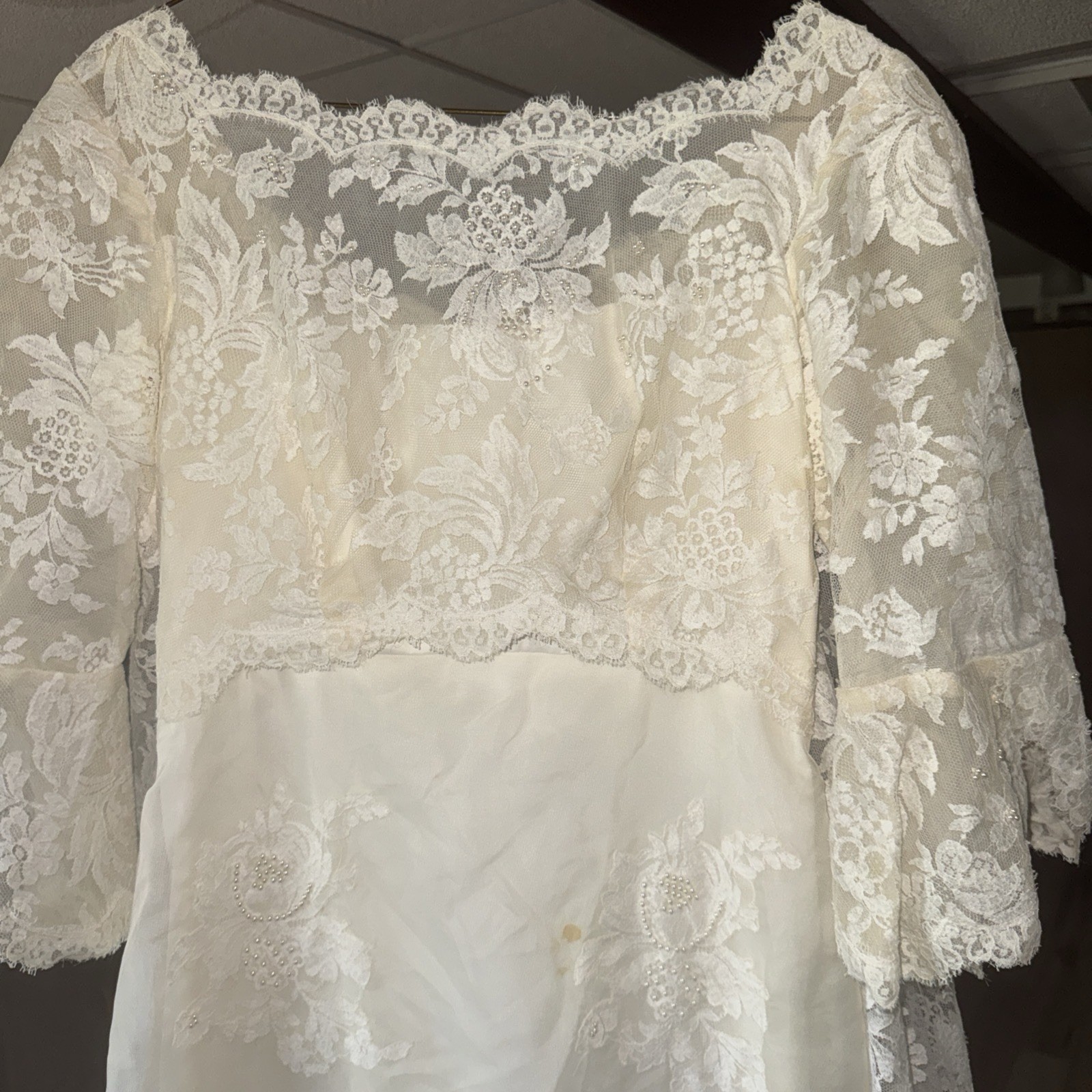 Ivory Lace Beaded Long Sleeve A-Line Full-Length Wedding Dress Scoop Neck