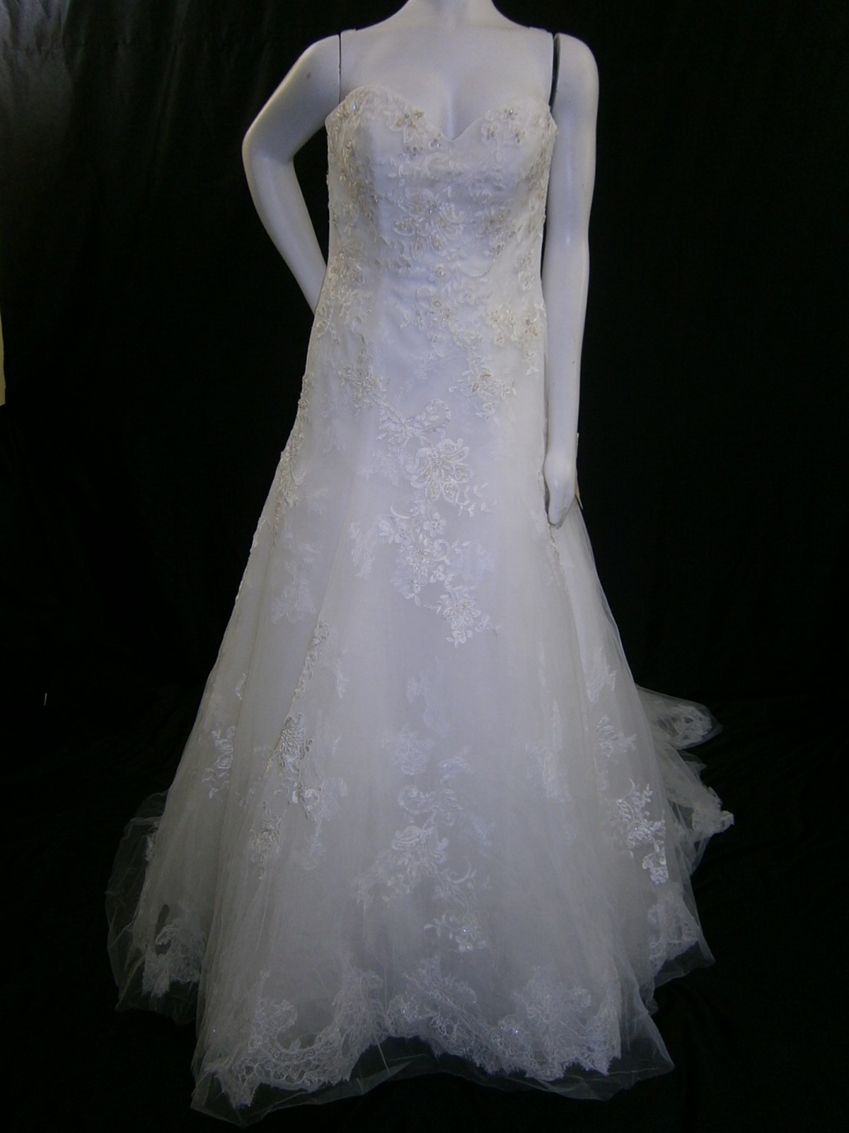 Casablanca Sample Wedding Dress Gown 10 Ivory A-LIne Lace Bling Romantic NWT