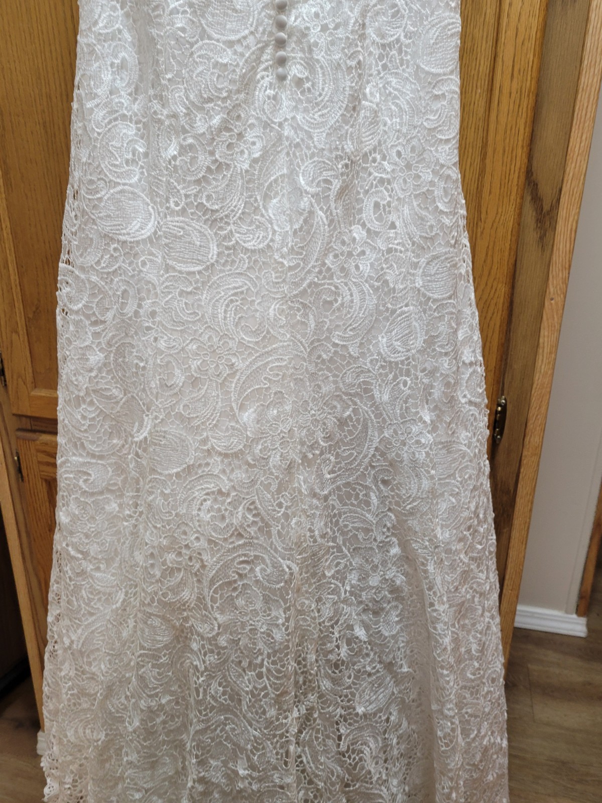 White Lace Overlay Wedding Dress, Fully Lined. Hi/Lo Style w/Sweetheart Neckline