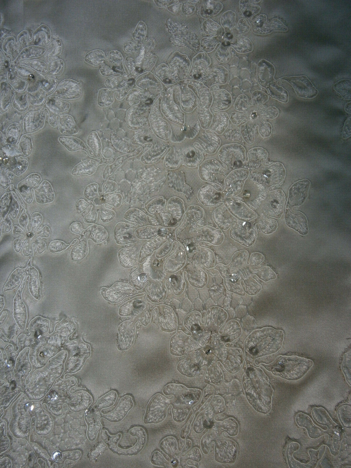 Essense of Australia Wedding Dress 10 Ivory A-line Lace Bling & Strap D1398