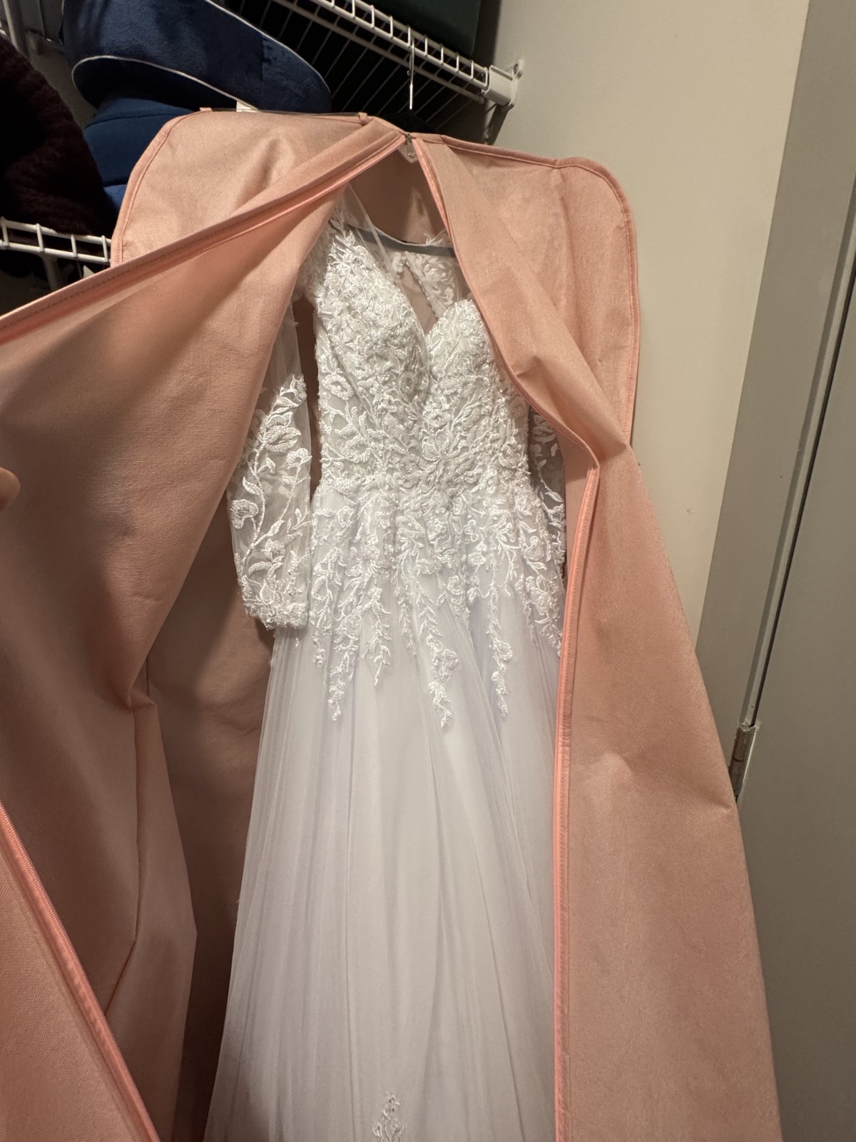 NEVER WORN Deklaire Bridal Wedding Dress with Tiara and Veil XS NWT