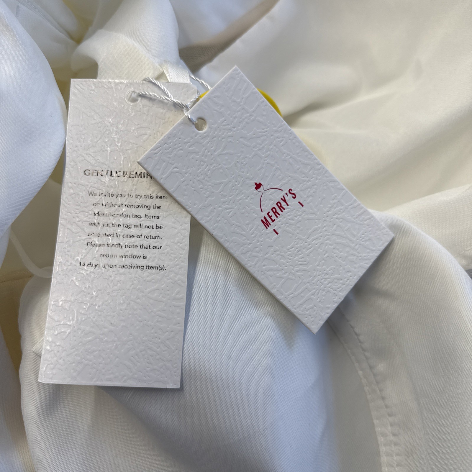 NWT Flowy LS Beach Wedding Dress 18W – a-line, v-neck, lace sleeve & front, sexy