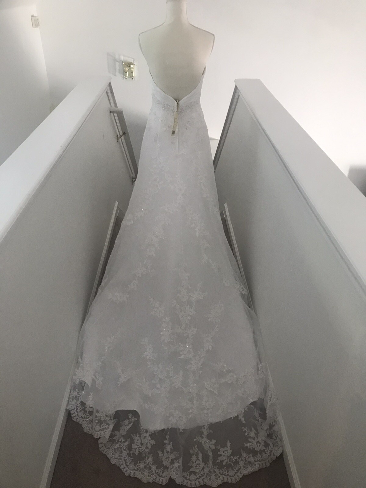 Casablanca White Bridal Gown and Veil Size 8 NWT