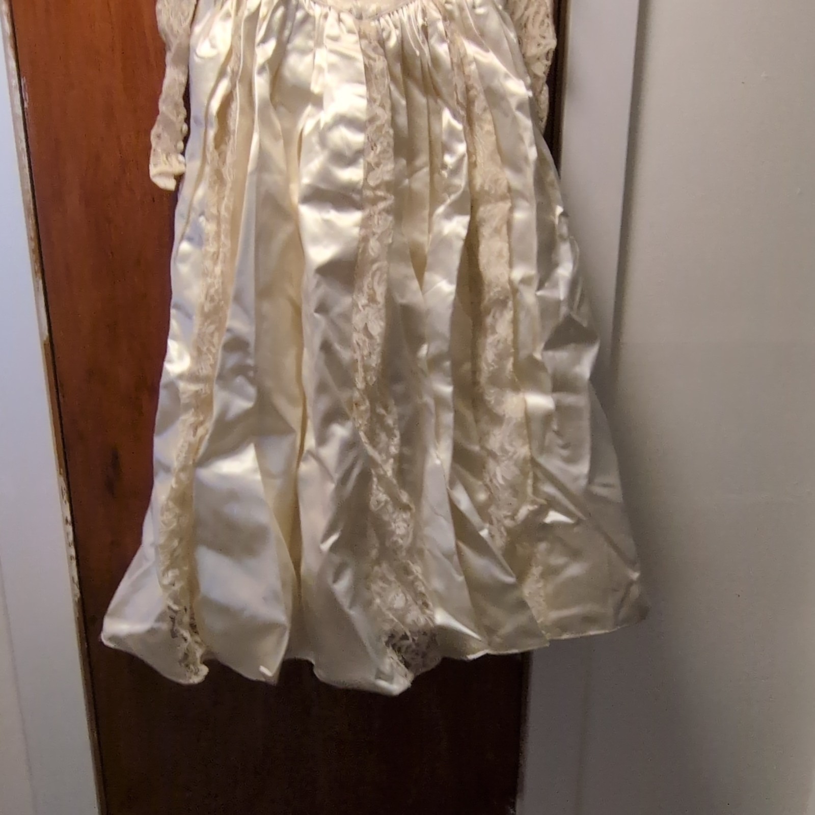 Vintage Ivory Lace Satin A-Line Wedding Dress Long Sleeve High Neck Button Back