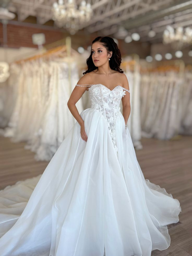 Sexy Mermaid Wedding Dresses With Detachable Train White/Ivory Tulle Bridal Gown