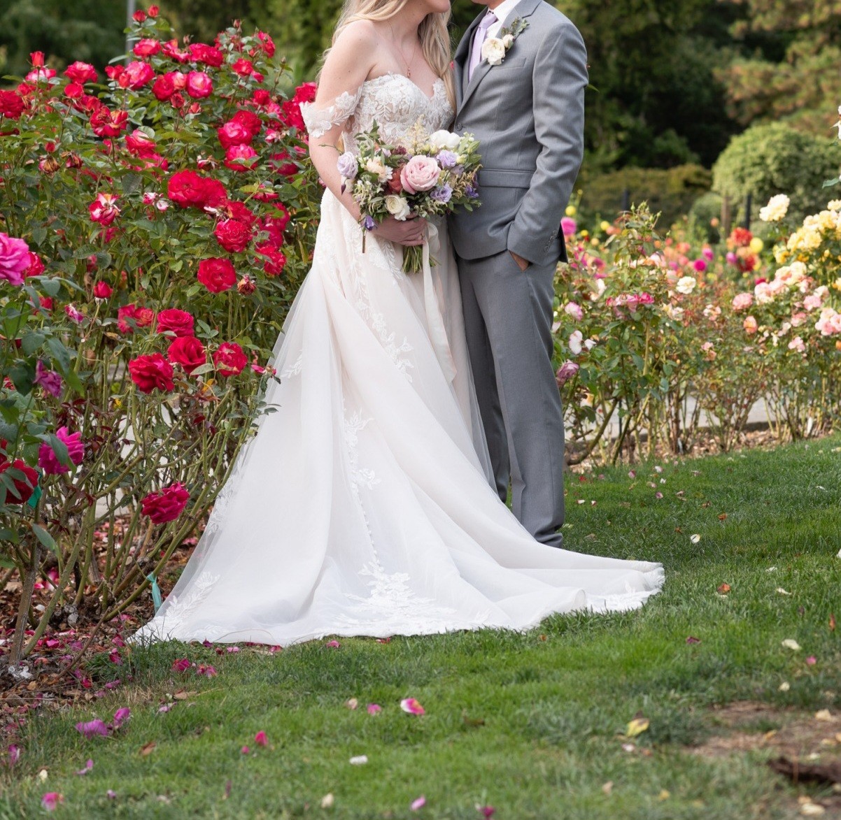 Wedding Dress Size 8 Champagne/Blush/Ivory/Nude Pre-owned Professionally Cleaned