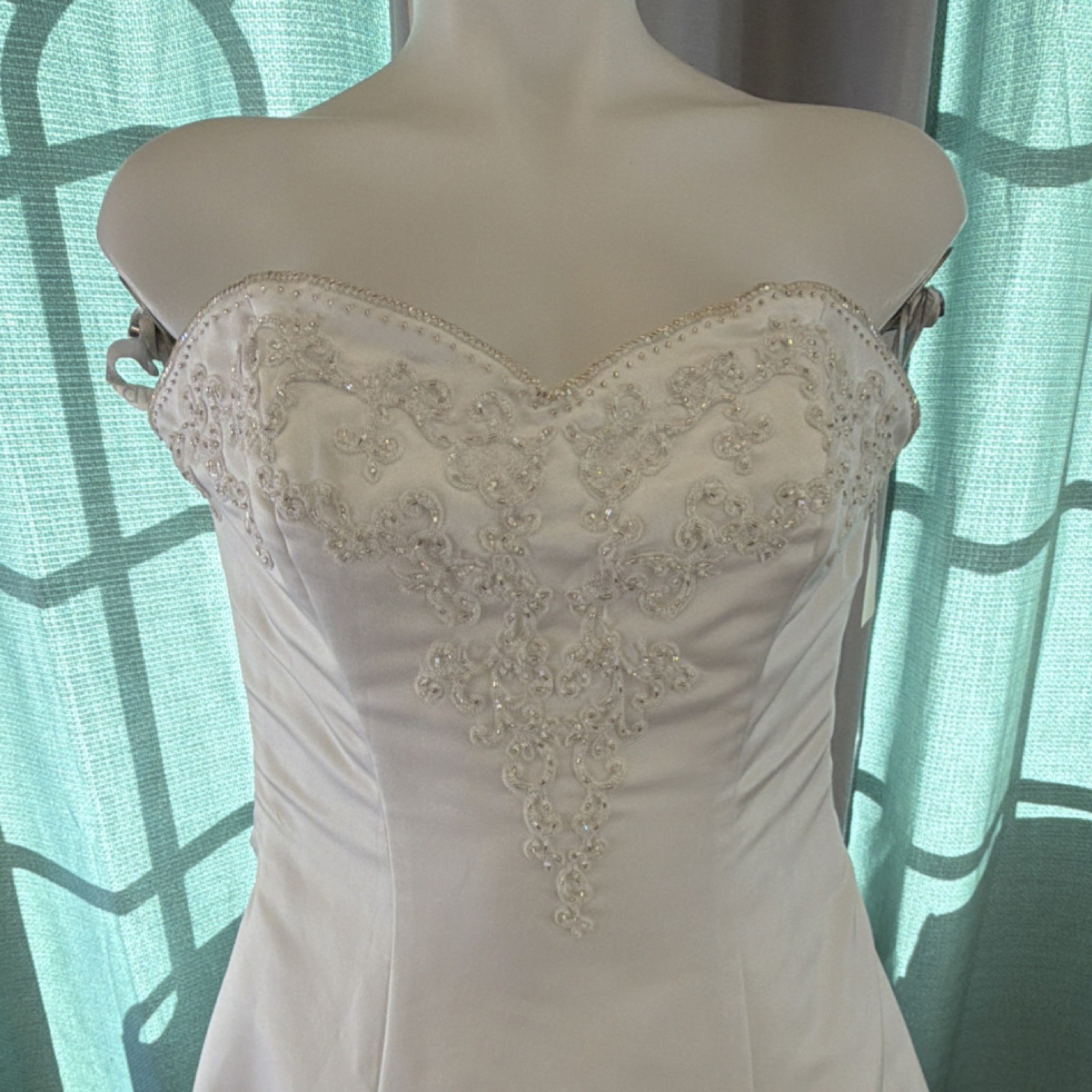 Mary’s Sweetheart Strapless Beaded Princess Wedding Dress Size 10 Lot #1