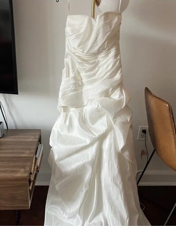 Watters Wedding Gown-tafetta, Size 10