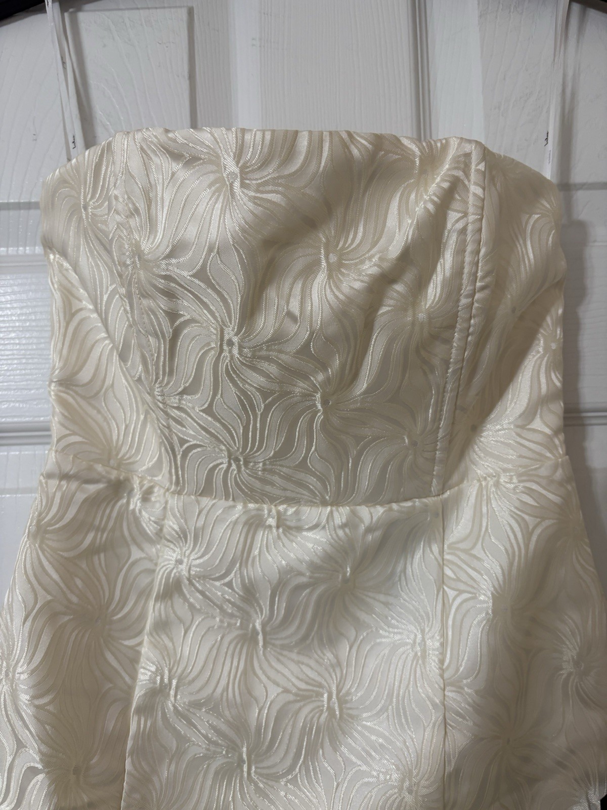 Lulus Bubbly Beauty Ivory Jacquard Strapless Bustier Mini Dress. XS