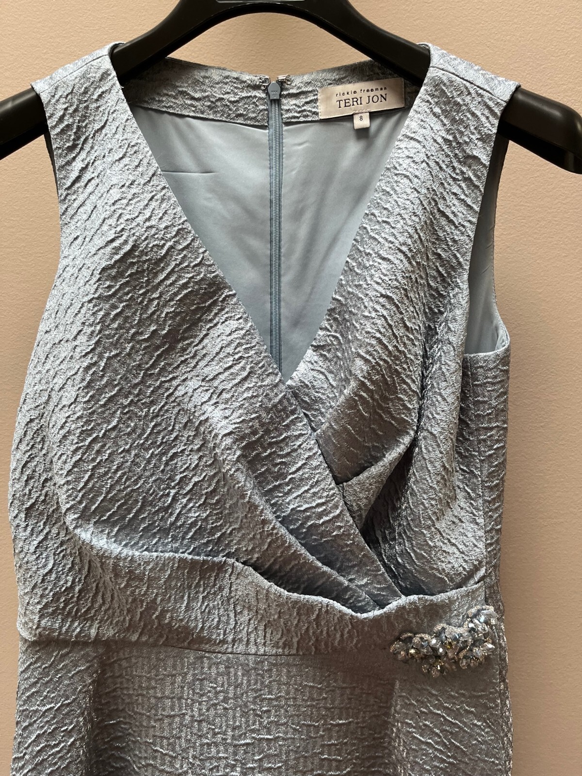 Sleeveless V-Neck Jacquard Dress With Broach Rickie Freeman for Teri Jon