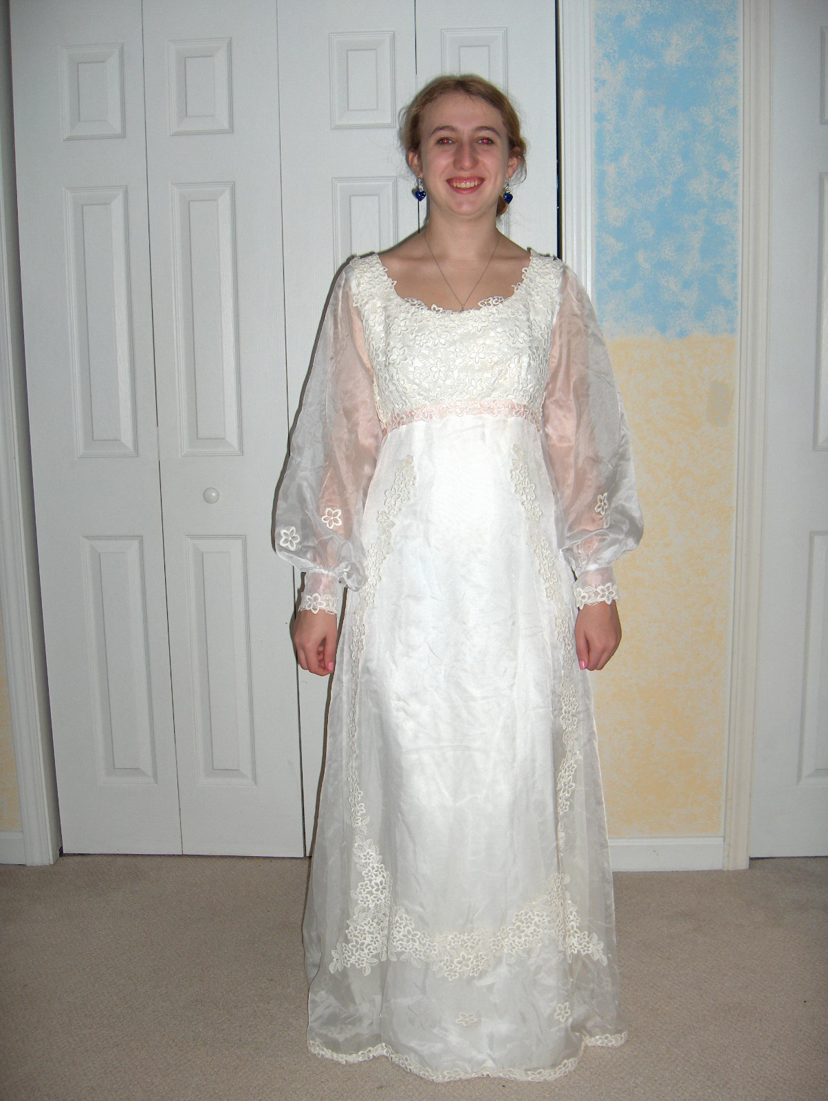 CUSTOM WHITE WEDDING GOWN SIZE 8 DETACHABLE TRAIN LACE APPLIQUE PINK RIBBON