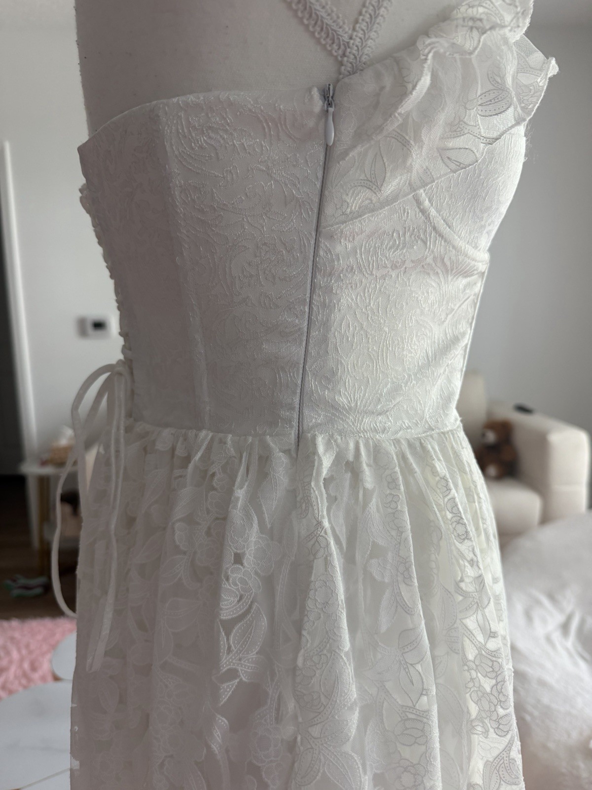 Tailored White Lace Off Shoulder Long Sleeve A-Line Full-Length Dress M