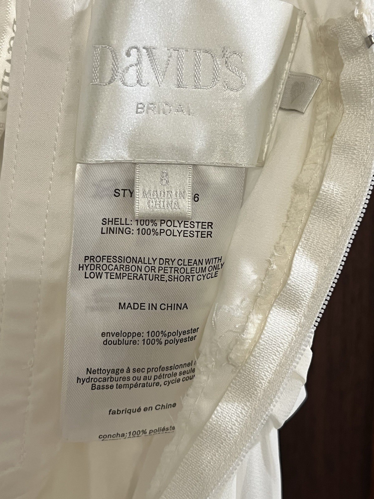 David’s Bridal Ivory Chiffon A-Line Full-Length V-Neck Sleeveless Dress 8