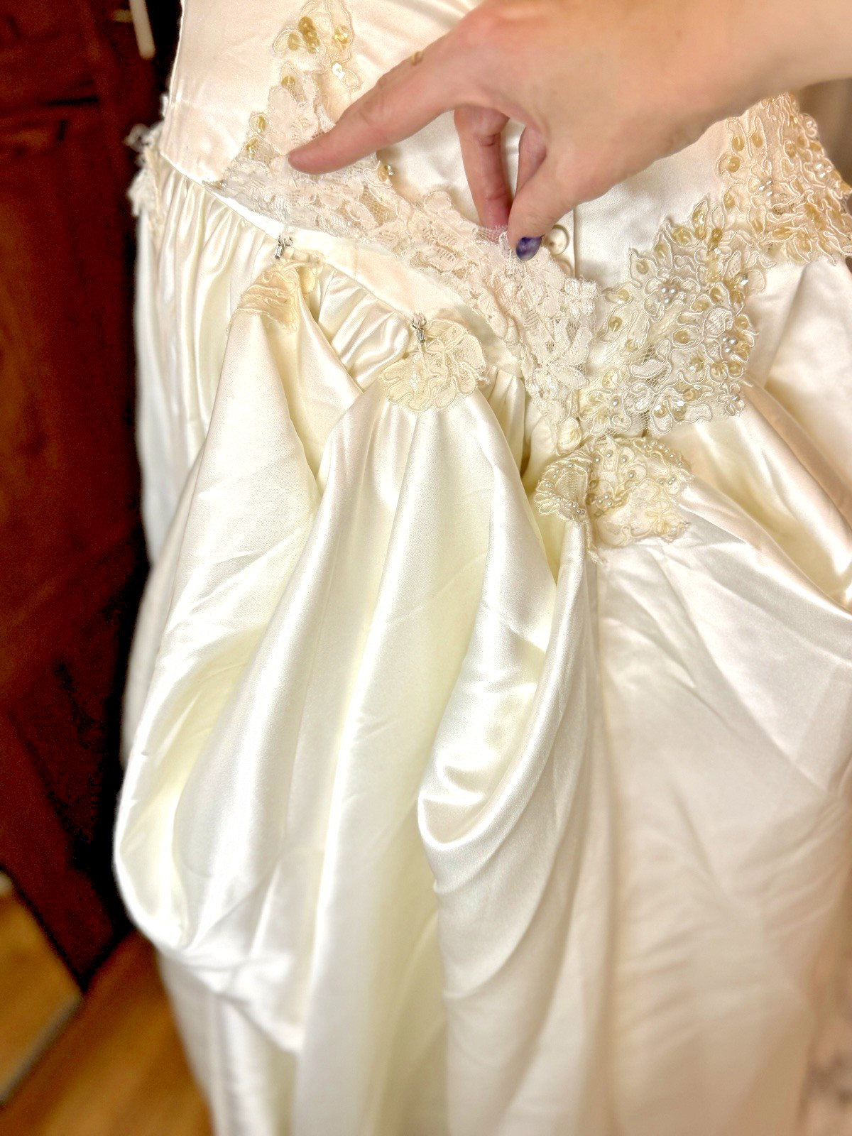 Vintage Alfred Angelo Off Shoulder Satin Wedding Dress Lace Train – Needs Repair