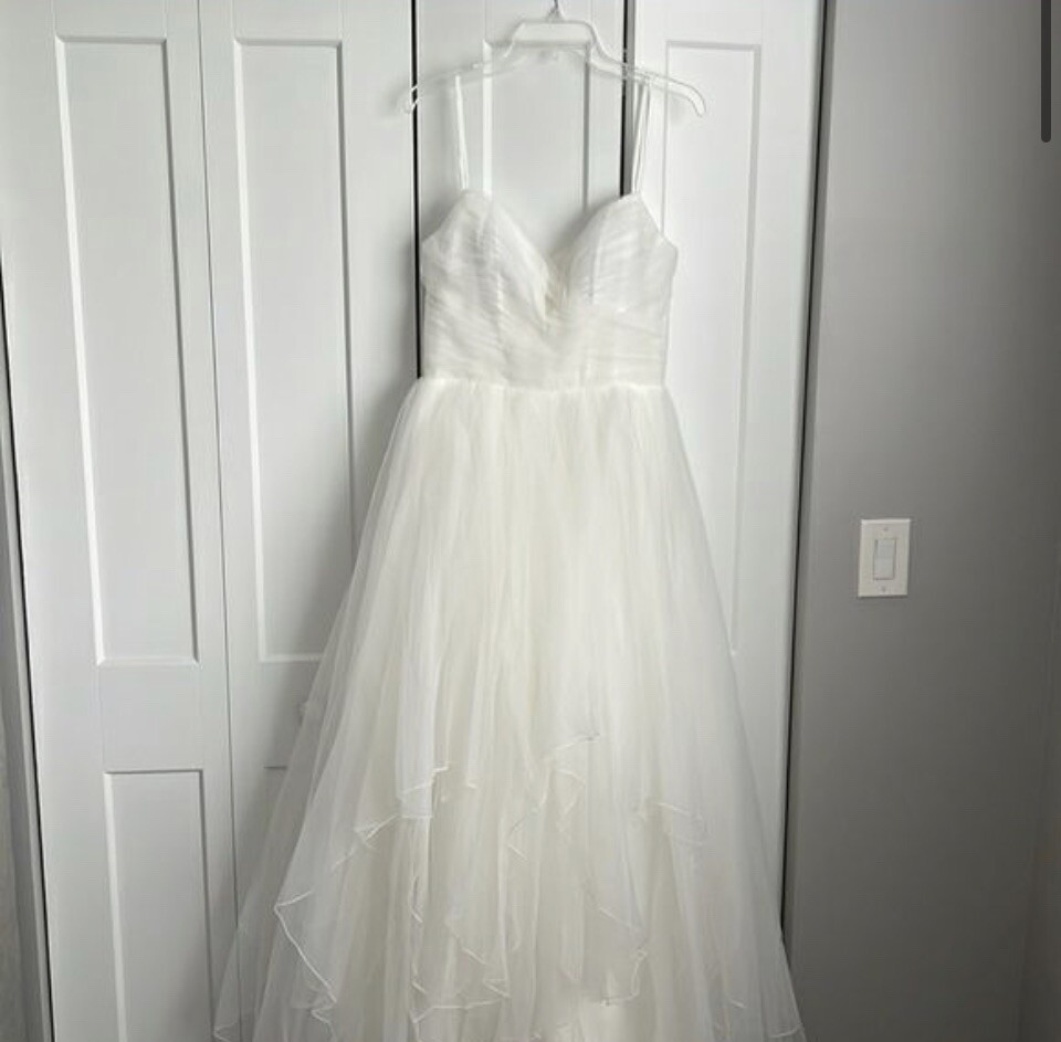 Vow’d Ivory Wedding Dress 2