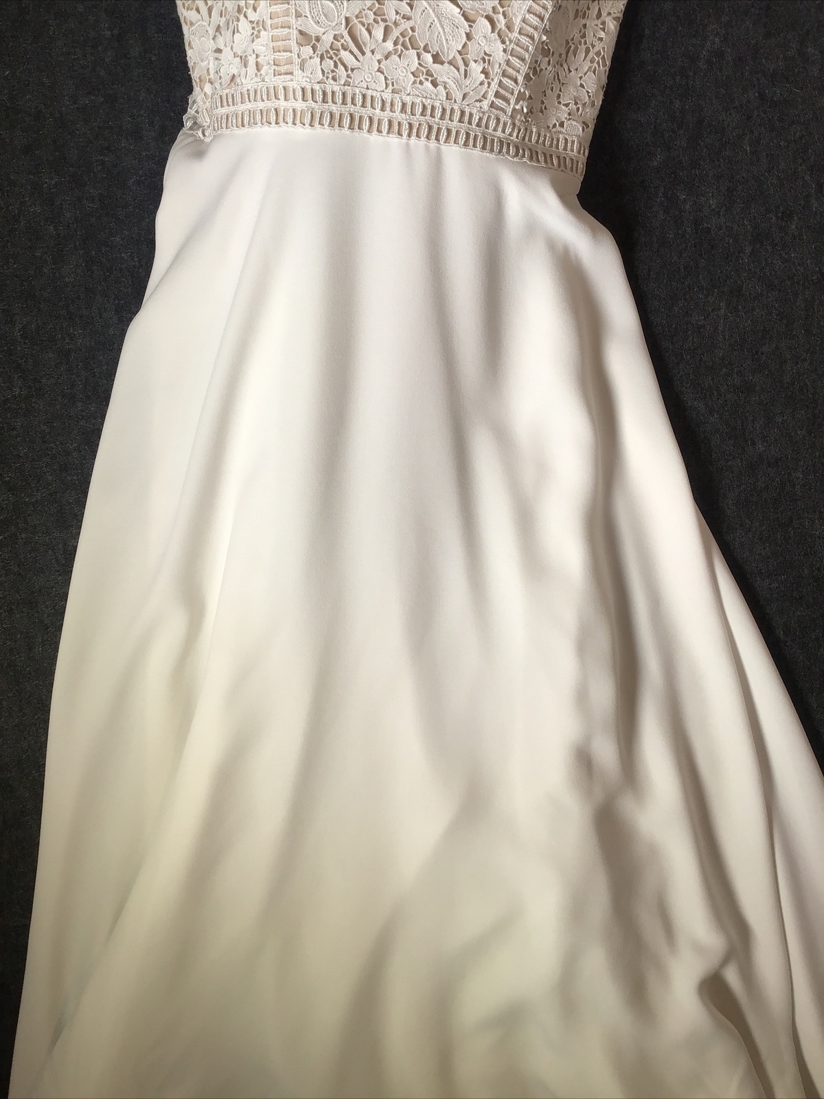 Marylise Embroidered ￼White Wedding Dress
