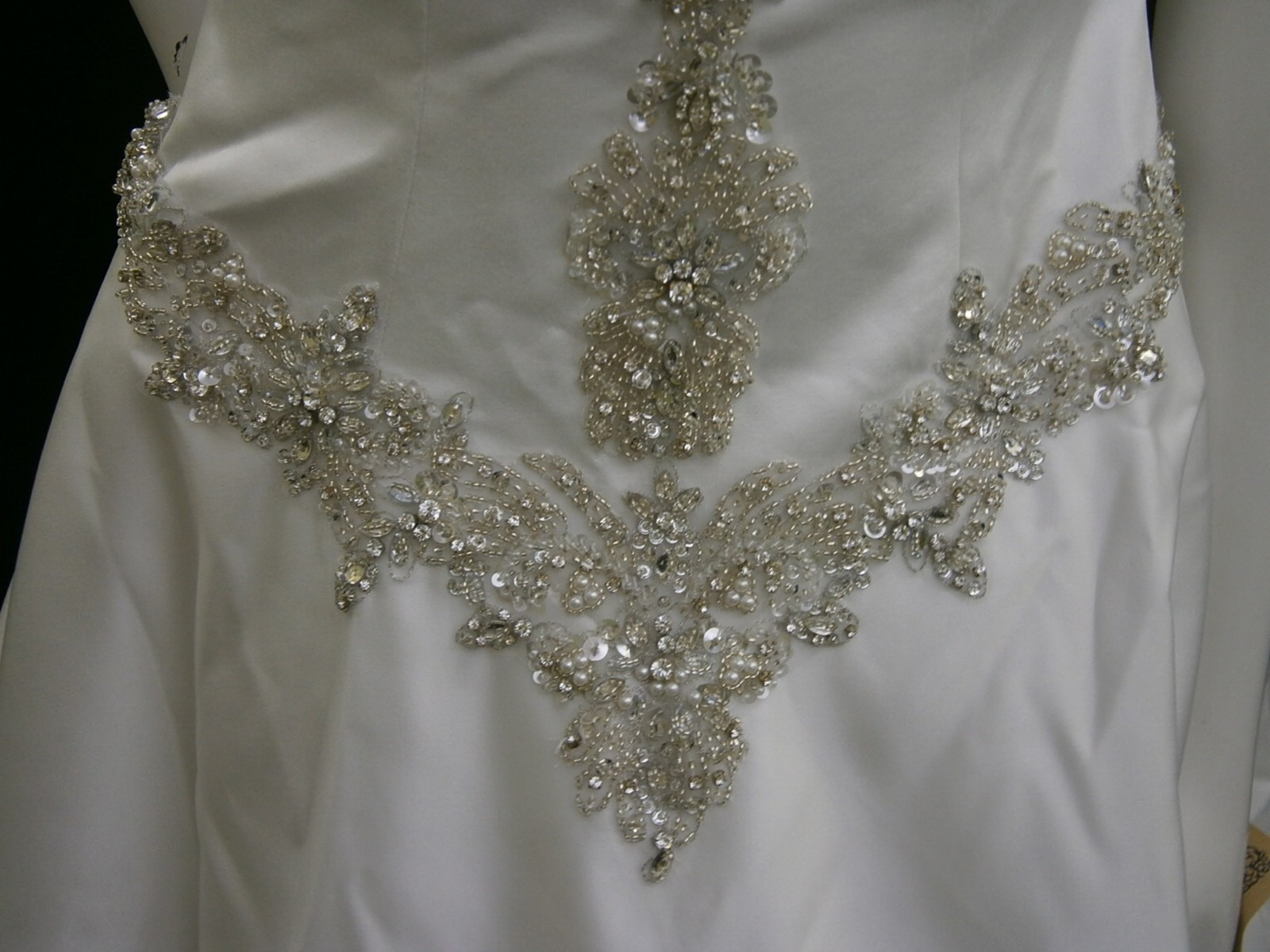 Casablanca Wedding Dress Gown 10 White A-Line Satin Pockets Bling Buttons NWT