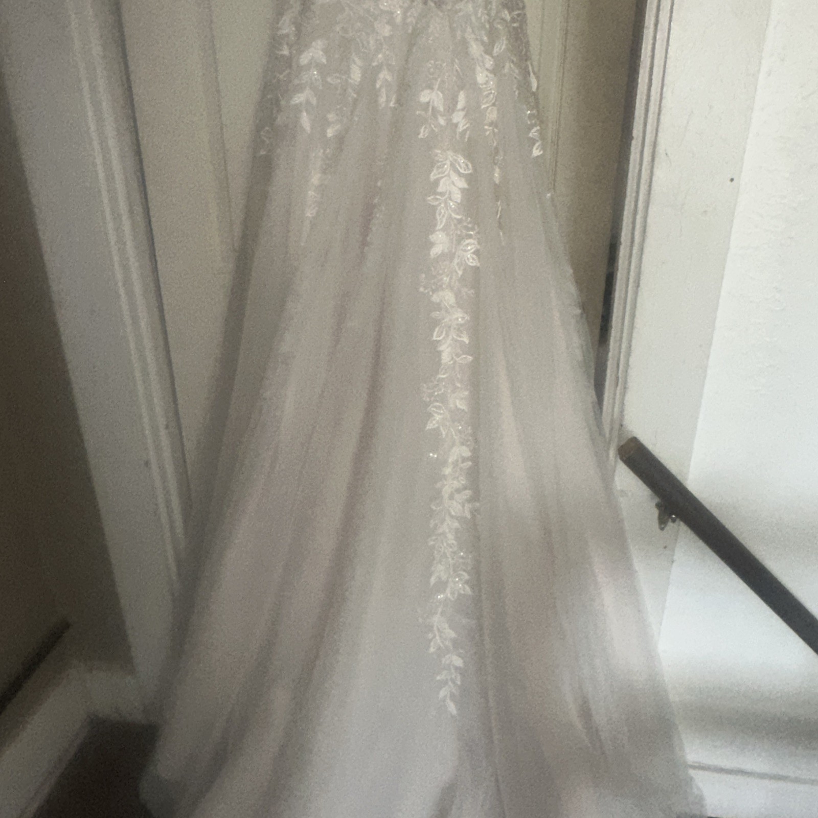 White Sequined Embroidered Ribbed Ball Gown Off White Wedding Dress