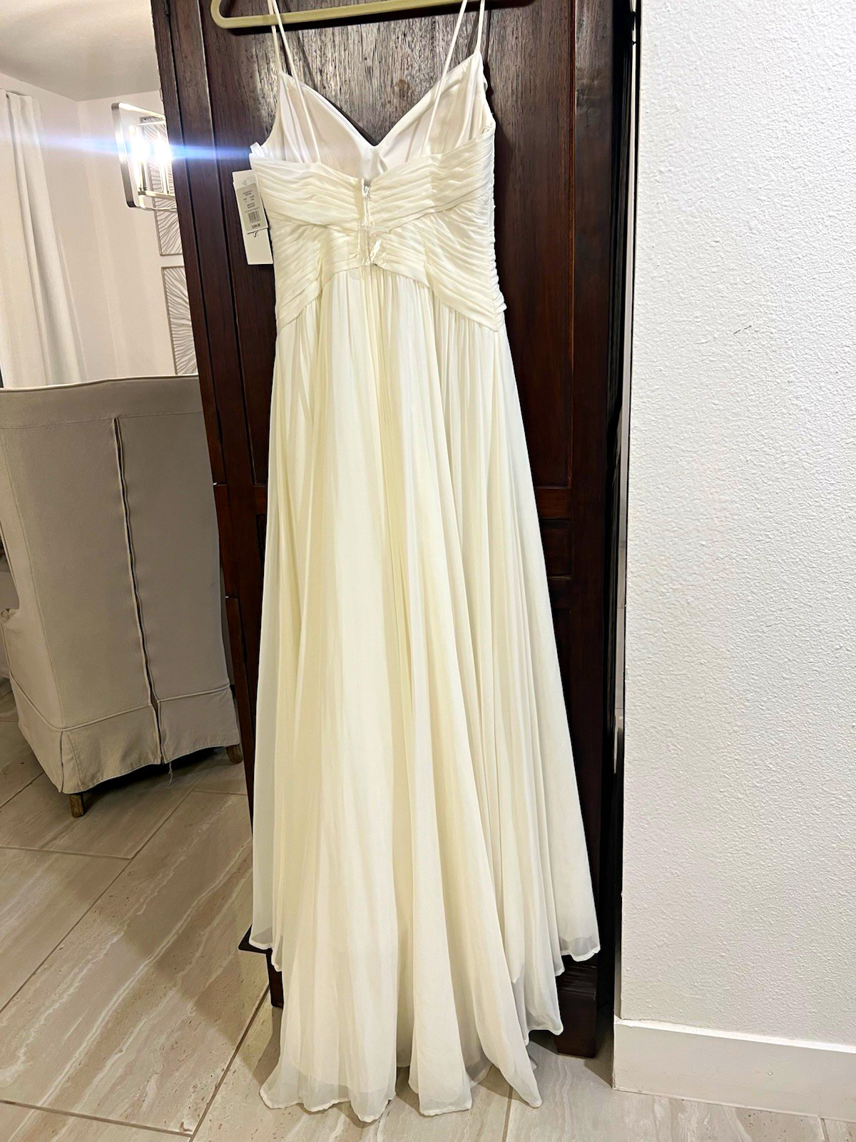 David’s Bridal Ivory Chiffon A-Line Full-Length V-Neck Sleeveless Dress 8