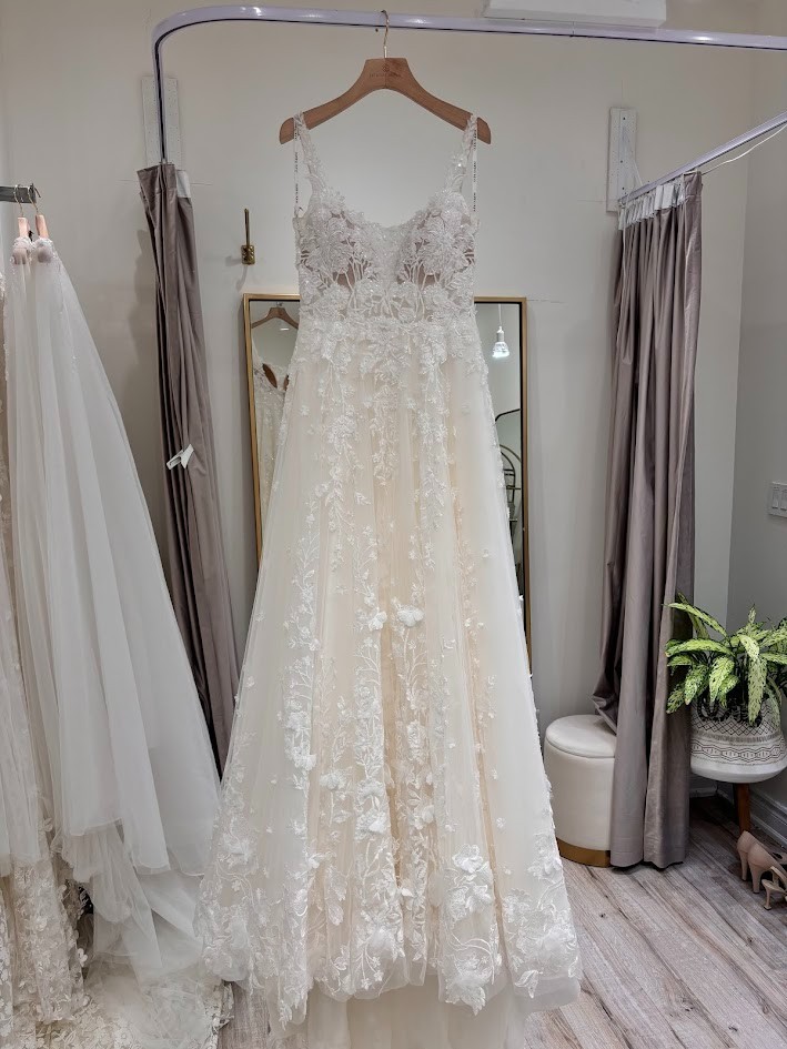 Martina Liana Wedding Dress – Sample Size 10, Never Worn, Never Altered