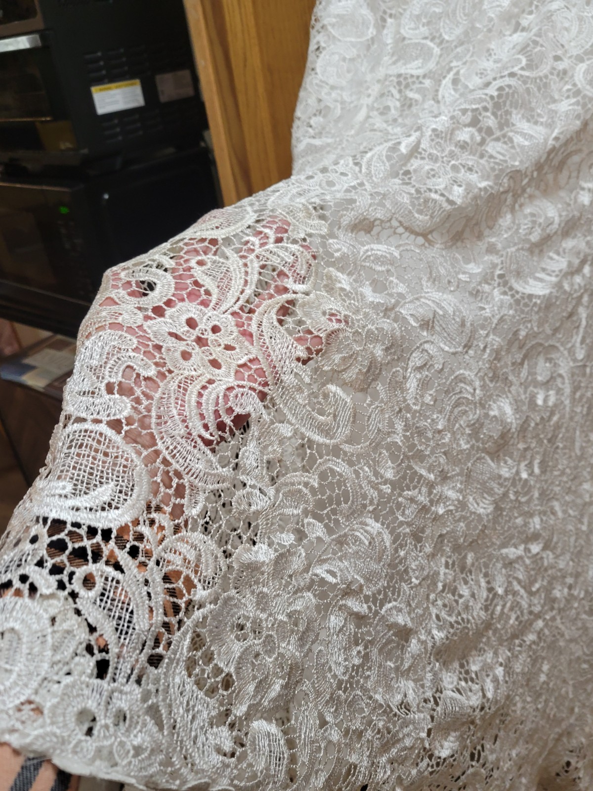White Lace Overlay Wedding Dress, Fully Lined. Hi/Lo Style w/Sweetheart Neckline