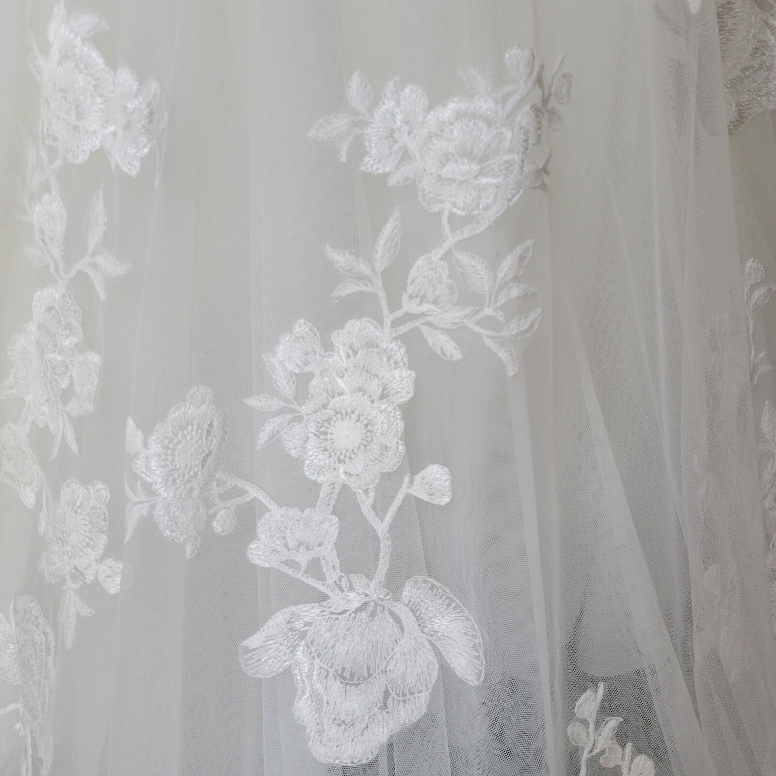 NWT Essense Of Australia Ivory Porcelain Gorgeous Stunning Wedding Gown, Sz 24