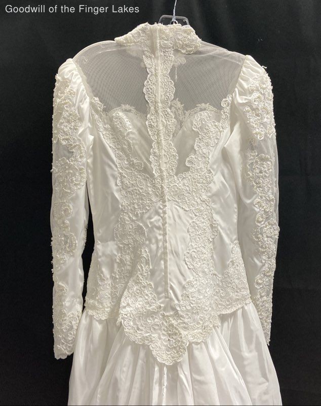 Unbranded White Beaded Wedding Dress Size 8