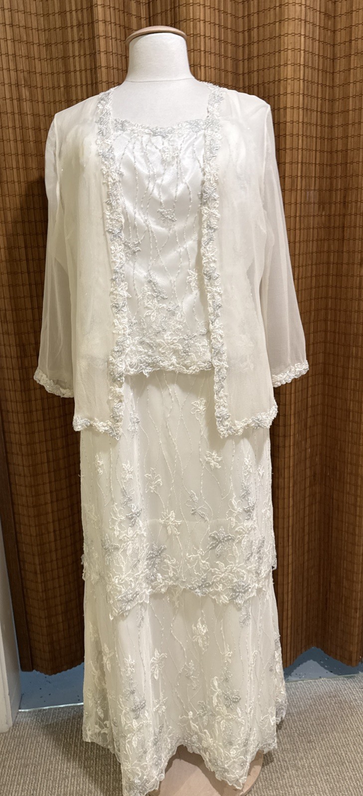Vintage Montague By Mon Cheri Off White 2 Pc Lace Embellished Wedding Gown 16Wp