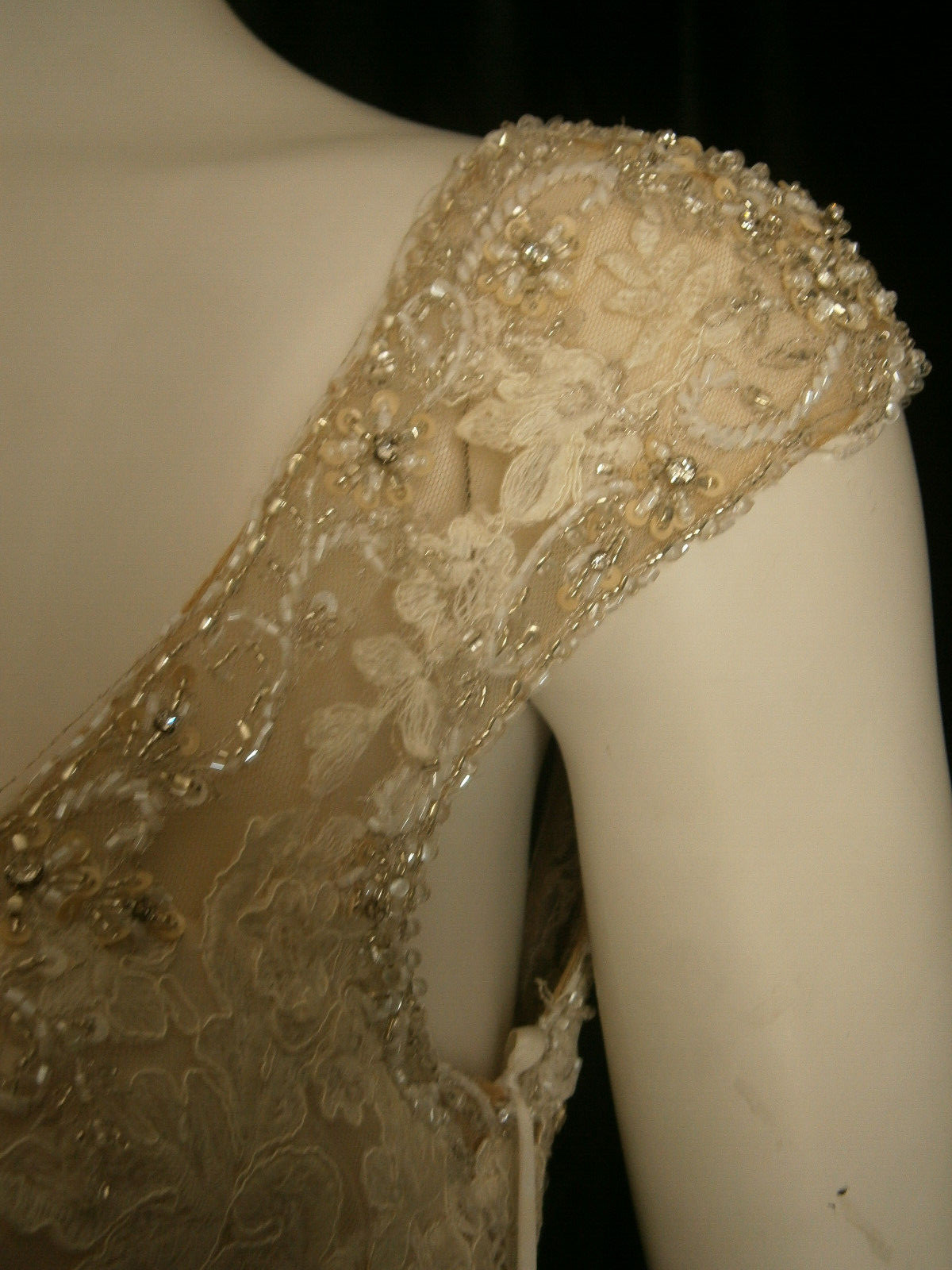 Essense of Australia D2002 Wedding Dress 12 Ivory Blush llusion Sparkle Sequins