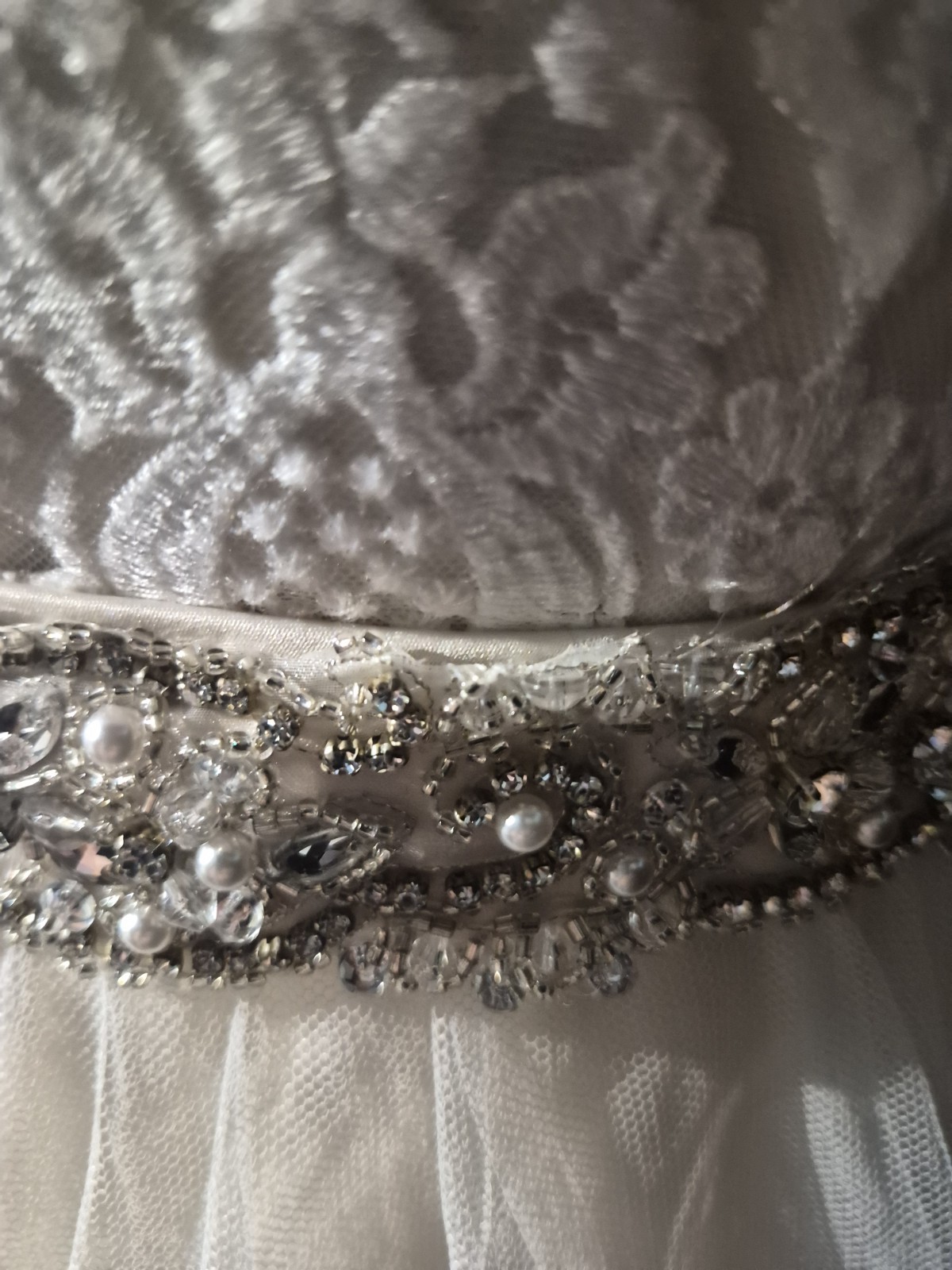 Allure Bridals Wedding Dress 14 Ivory Ballgown Lace Tulle Illusion Crystals