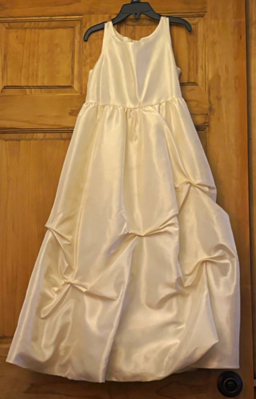 Hancho Ivory Satin Sleeveless V-Neck A-Line Full-Length Dress Juniors 8