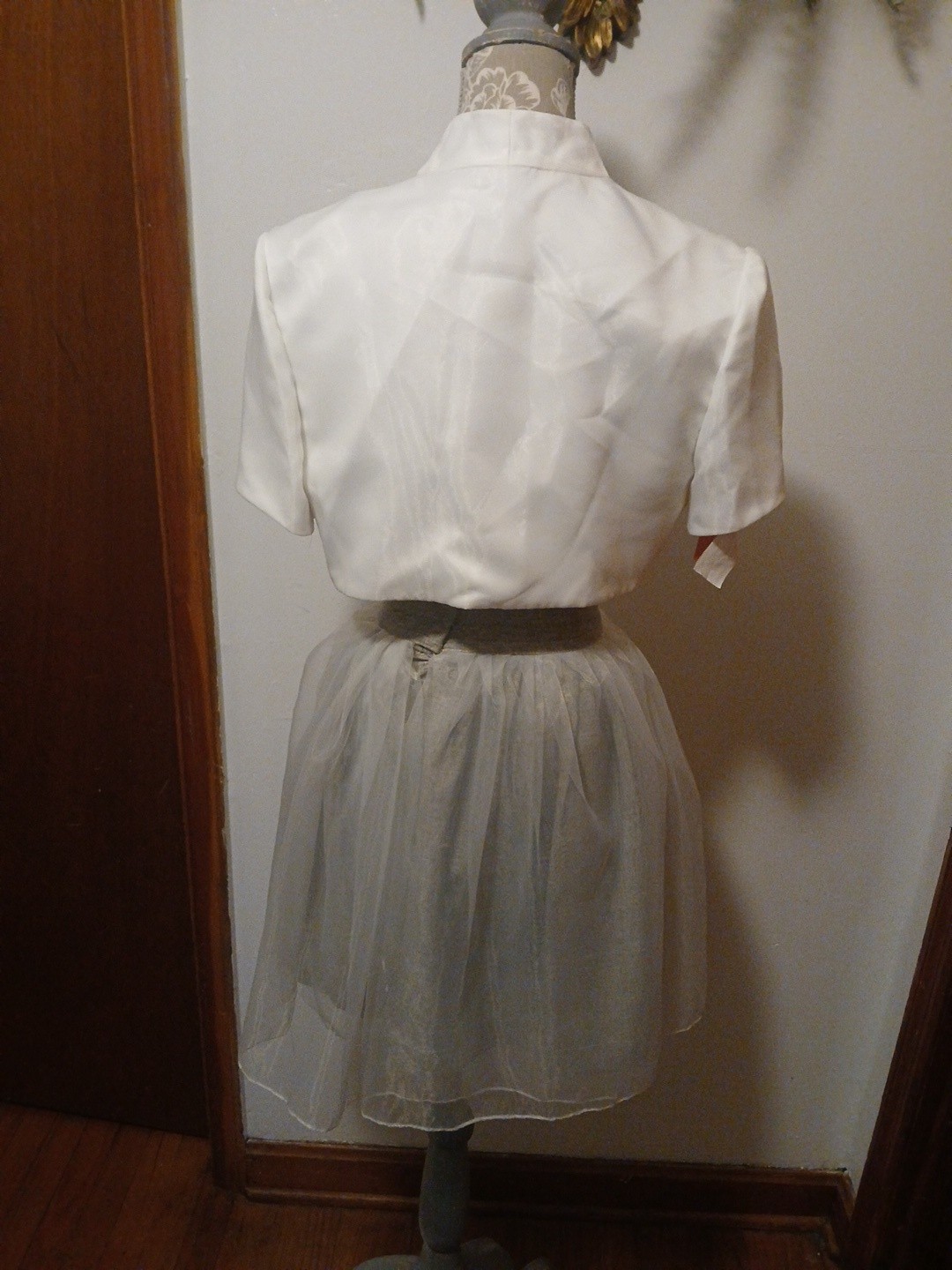 Mary’s Ivory Short Sleeve Bolero Size 8