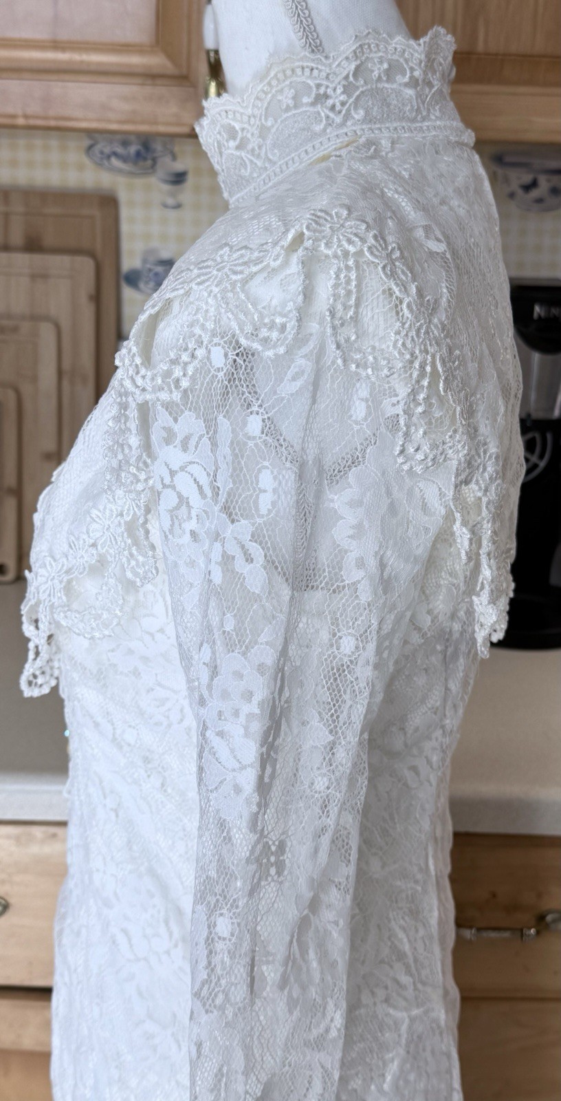 Vtg 1980s Jessica McClintock wedding dress Sz 12 high-neck lace bodice beading