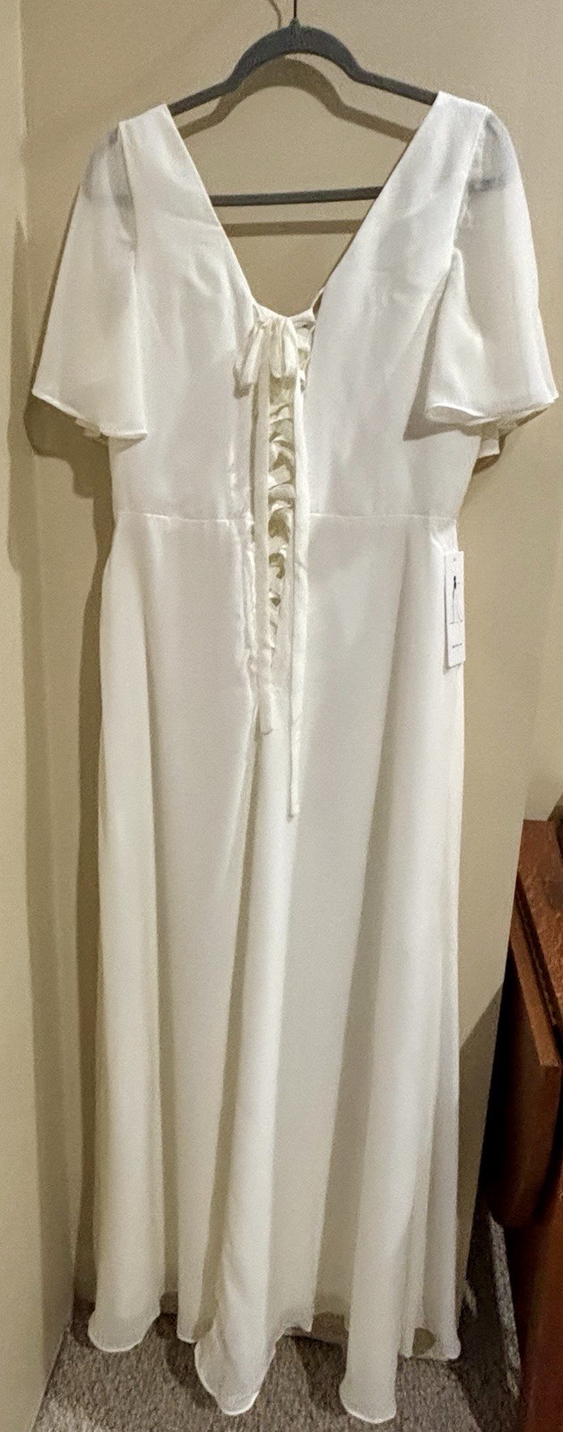NWT Ivory Wedding Dress Flutter Sleeves Lace Up Back Pockets Romantic Bridal