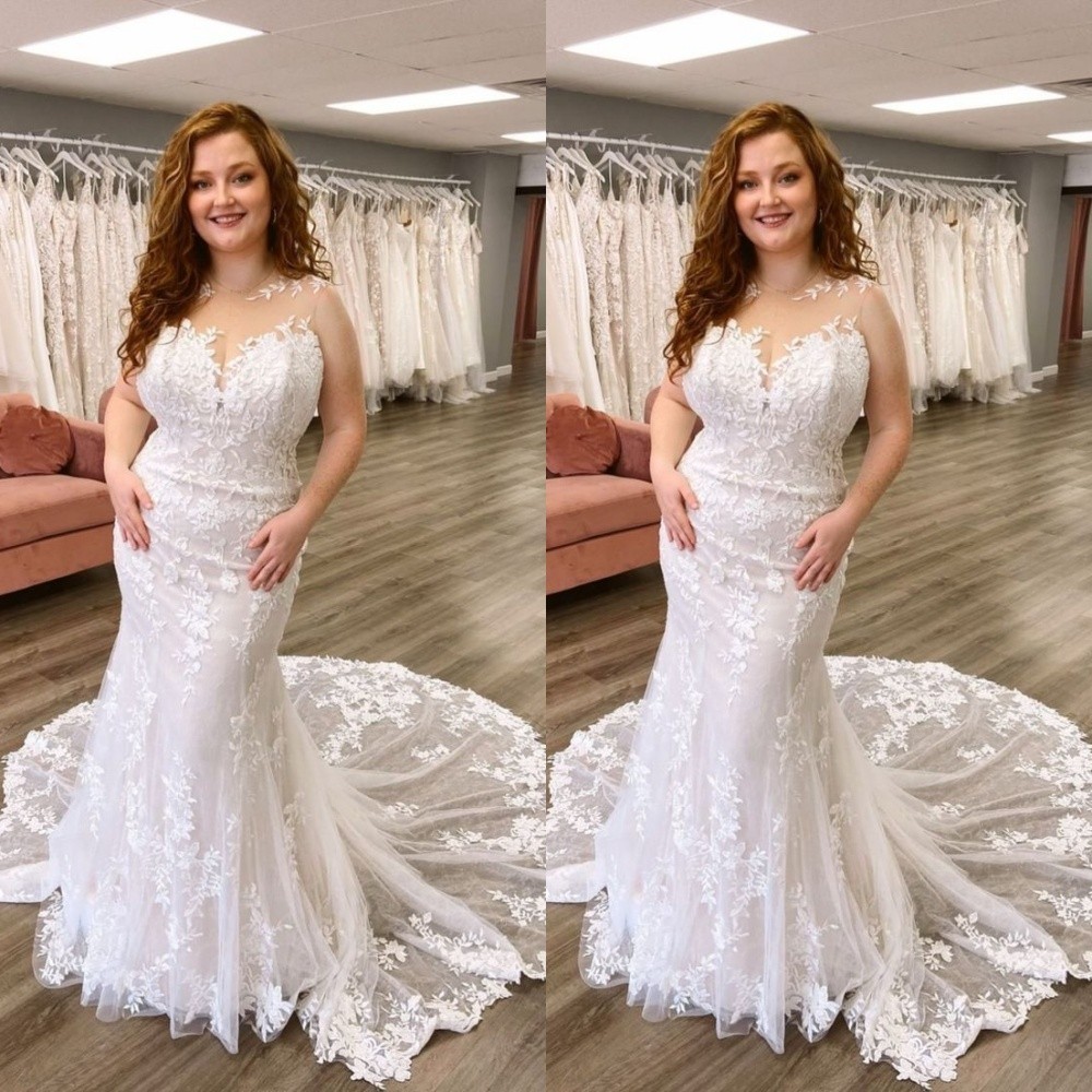 Mermaid Wedding Dresses Sleeveless Lace Appliques Sweep Train Bridal Gown
