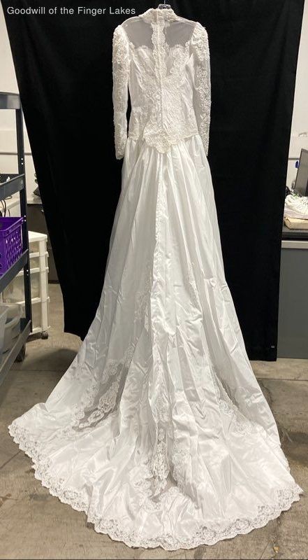 Unbranded White Beaded Wedding Dress Size 8