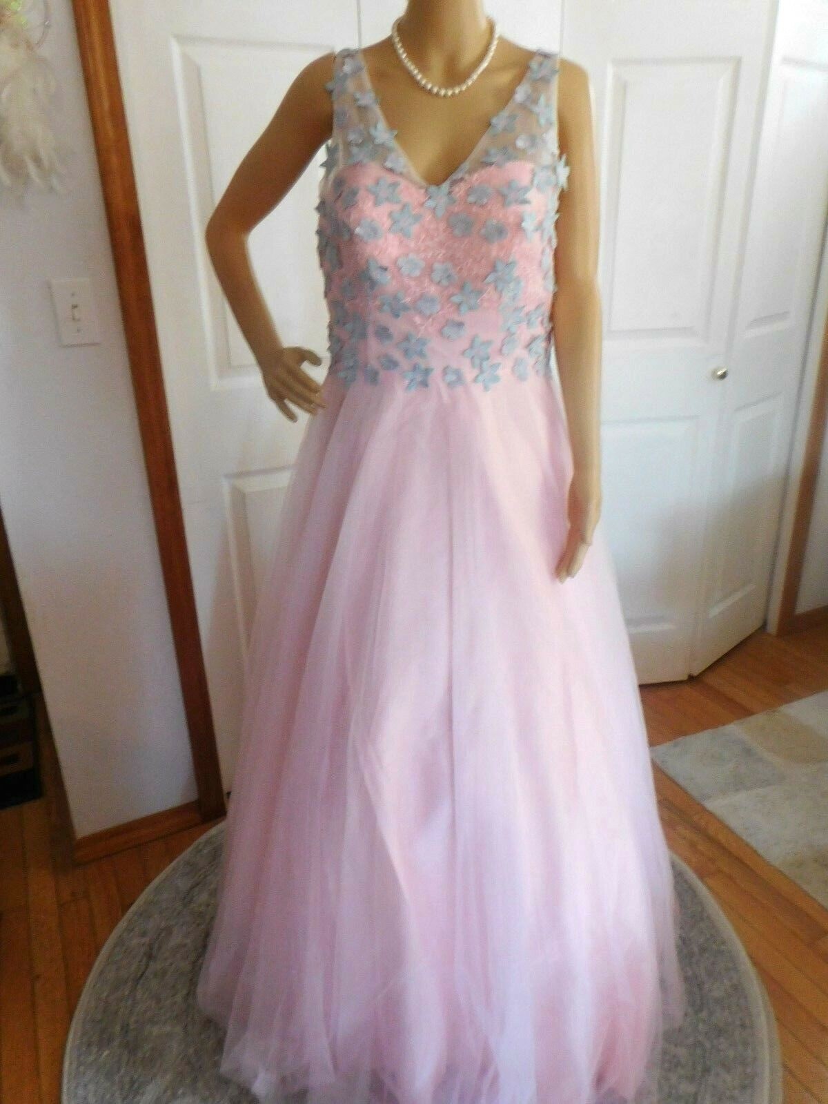 Vintage Pink Floral Appliques V Neck Polyester Floor Length Wedding Dress XL