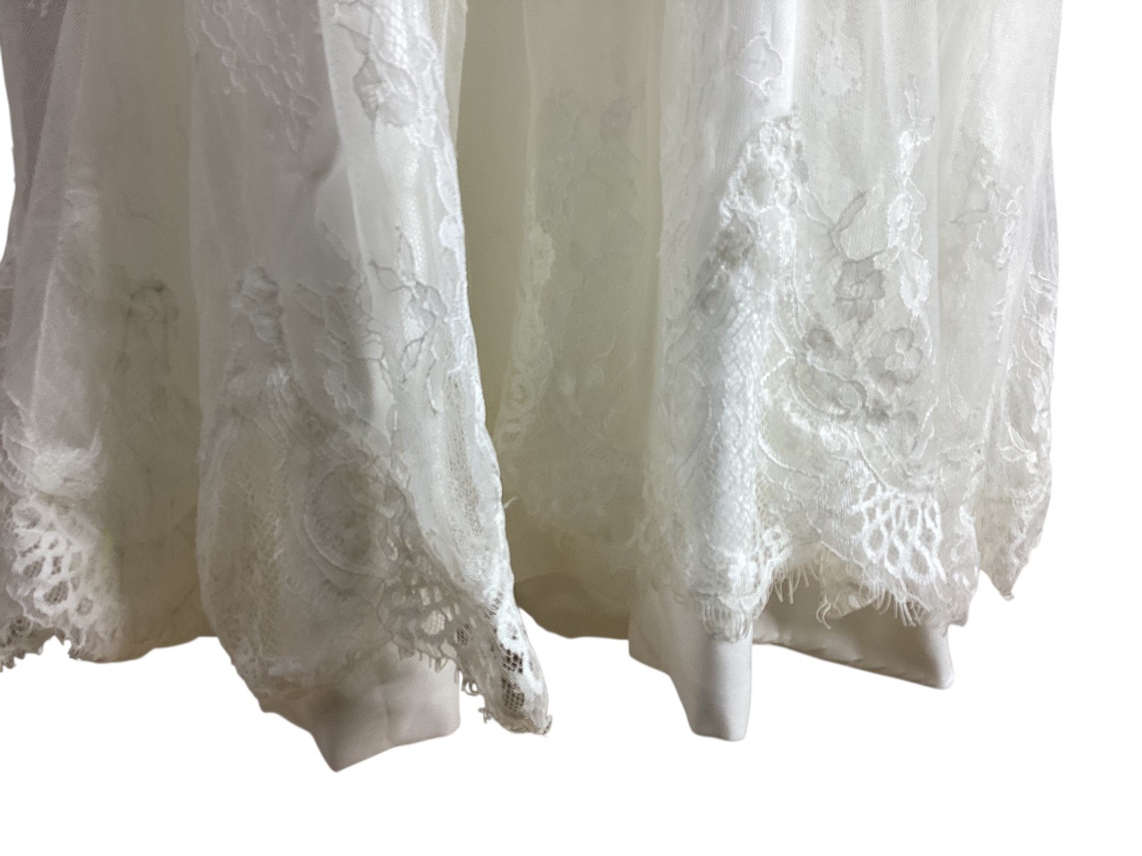 Vtg Eugenia Wedding Gown Off White Lace Simple Elegant Button Back Padded